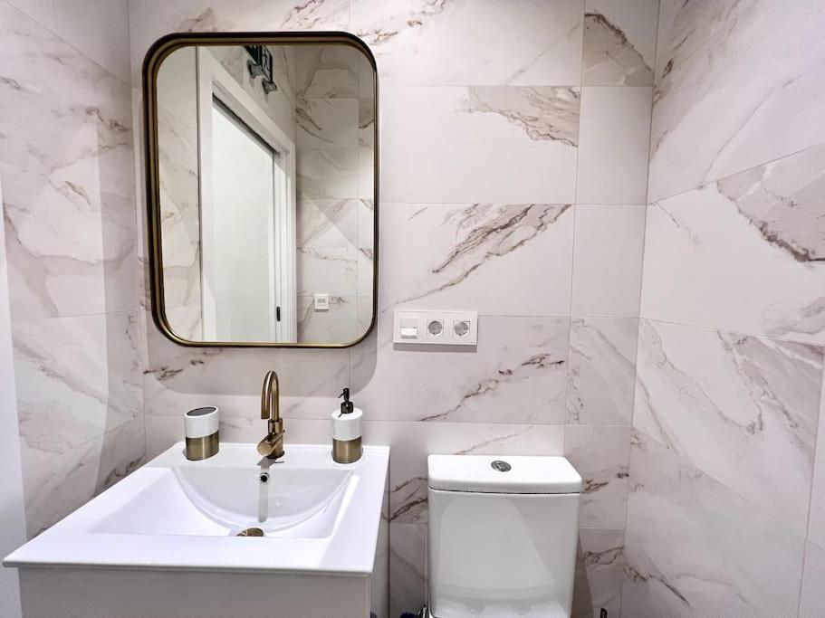 Apartamento Auxiliadora Luxury Sevilla Exterior foto